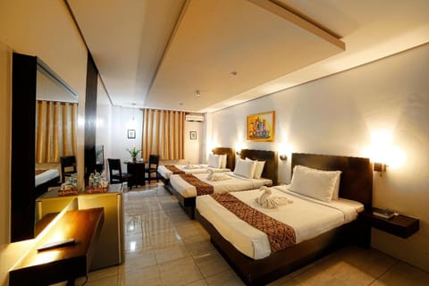 Ninong's Hotel Hotel in Bicol