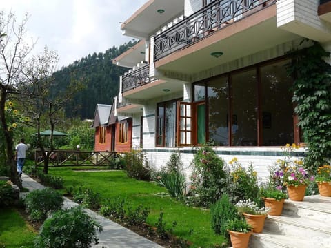 The Manali Lodge Vacation rental in Manali