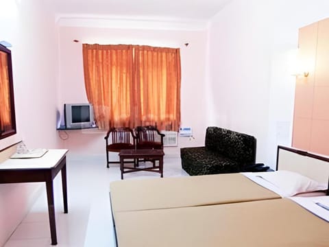 Hotel Panchsheel Vacation rental in Benaulim