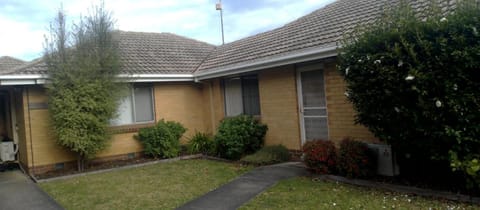 Cedar Lodge Motel Vacation rental in Morwell