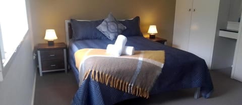 Cedar Lodge Motel Vacation rental in Morwell