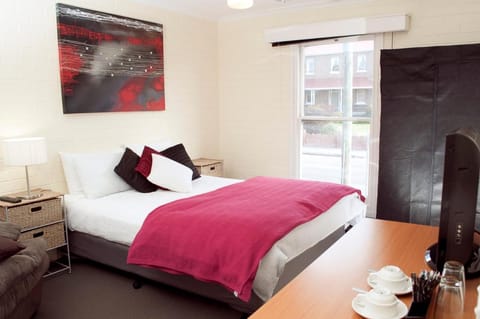 The Mews Motel Vacation rental in Launceston