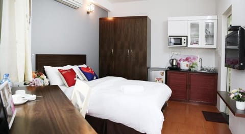 V-Studio Apartment 2 Vacation rental in Hanoi