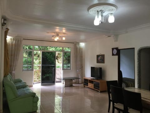 Cameron Pasar Malam Apartment @ Crown Imperial Court Vacation rental in Brinchang