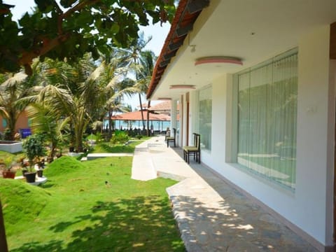 Boomerang Beach Resort Resort in Mandrem