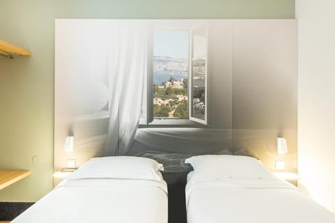 B&B HOTEL Antibes Sophia Le Relais Hotel in Valbonne