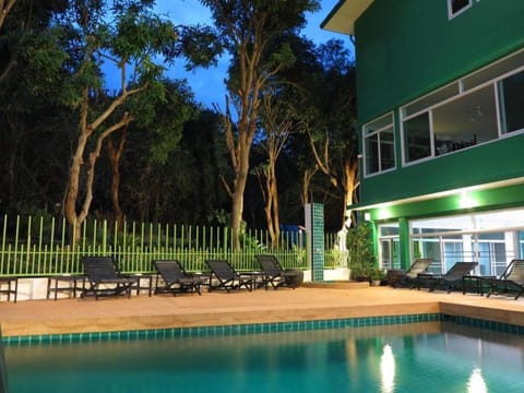 Wiz Hotel Vacation rental in Pattaya City