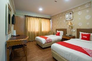 Super OYO Capital O 90125 Hotel Grand Orchard Vacation rental in Kuala Lumpur City