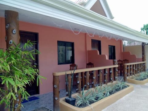 Golden Sam Resort and Restaurant Vacation rental in Panglao