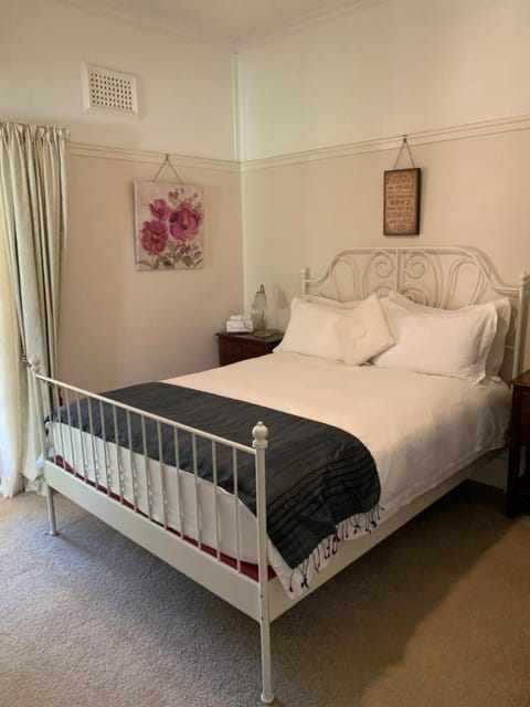 Rosebridge House Bed & Breakfast Location de vacances in Kalamunda