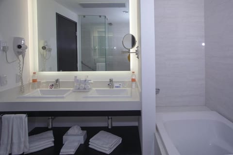 Holiday Inn Express & Suites Puebla Angelopolis Vacation rental in Puebla