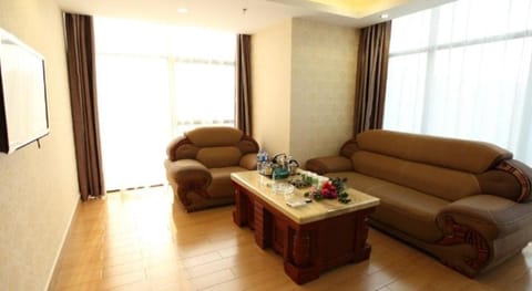 GreenTree Inn GuangDong HuiZhou South Railway Station DanShui RenMin Road Business Hotel Vacation rental in Shenzhen