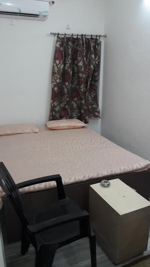 Teerth Guest House Bed and Breakfast in Varanasi