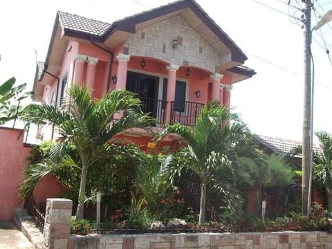 Negolodge Apartment Vacation rental in Accra