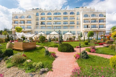 Therma Palace - All inclusve & Free Beach & Free Parking Vacation rental in Dobrich Province, Bulgaria