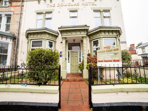 OYO The Douglas Hotel Vacation rental in Hartlepool