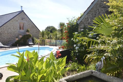 La Ferme de Kerraoul Bed and Breakfast in Combrit