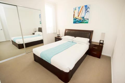 Curtis Central Apartments Vacation rental in Gladstone