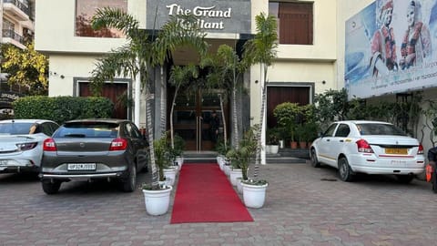 The Grand Radiant Hotel Vacation rental in Lucknow