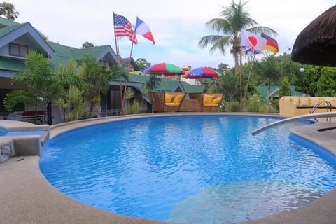 Jack Daniel Apartments Vacation rental in Puerto Galera