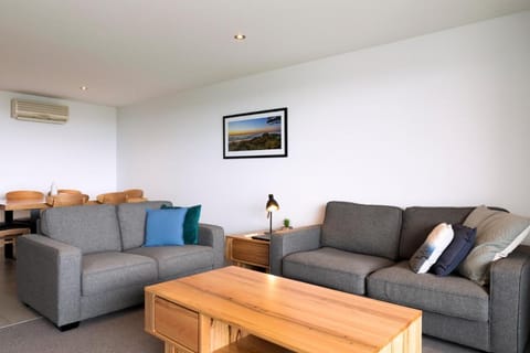 The Dolphin Apartments Vacation rental in Apollo Bay