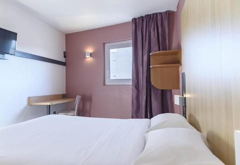 B&B Hôtel Nîmes Centre Arènes Vacation rental in Nimes