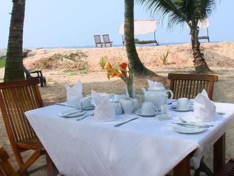 Nico Beach Hotel Vacation rental in Hikkaduwa