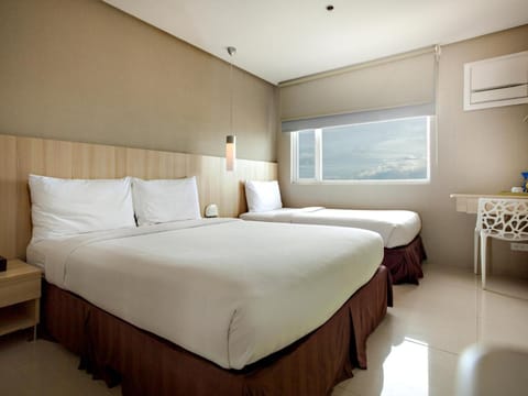 Injap Tower Hotel - Multiple Use Hotel Hôtel in Iloilo City