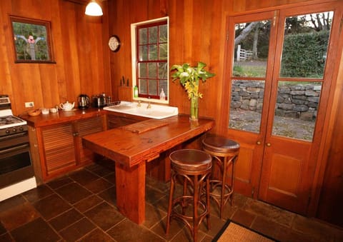 Hermitage Cottage Vacation rental in Grose Vale