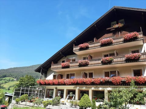 Hotel Rodes Vacation rental in Ortisei