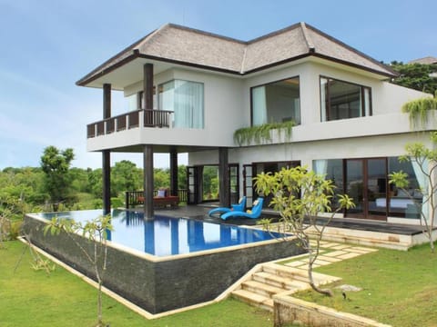 Sun Island Suite & Spa Goa Gong Villa in Kuta Selatan