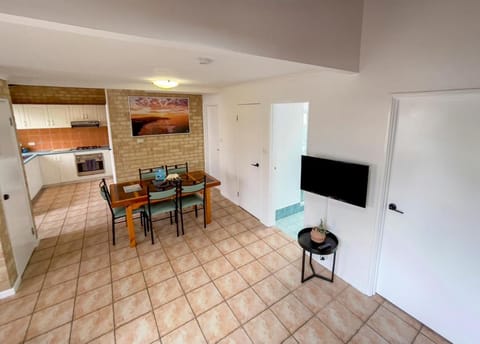 Yot Spot Apartments Vacation rental in Esperance