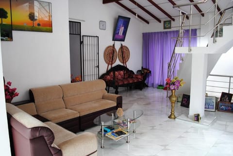 Evening Star Guest Inn Vacation rental in Kandy