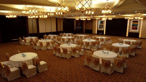 Country Inn & Suites by Radisson, Gurugram Sohna Road Hotel in Gurugram