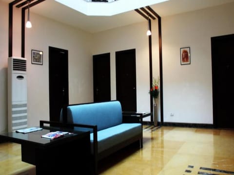 Stately Suites - Mg Road Vacation rental in Gurugram