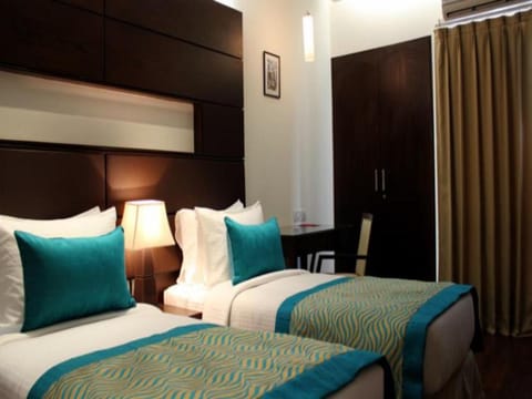 Stately Suites - Mg Road Hotel in Gurugram