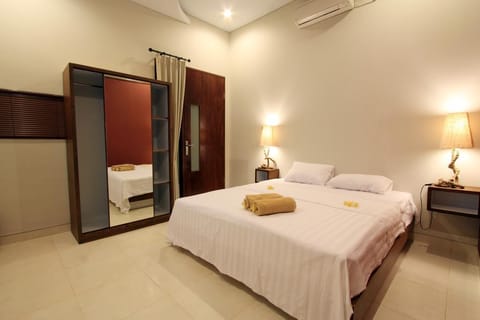 Saren Guest House Canggu Bed and breakfast in North Kuta