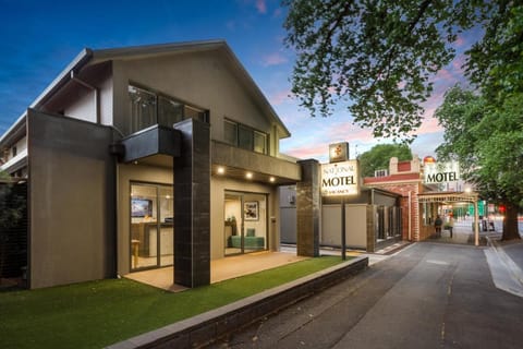 National Hotel Complex Bendigo Vacation rental in Bendigo