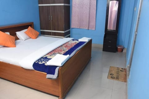 Sri Yoga Mandir Vacation rental in Varanasi