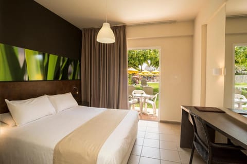 Mayfair Gardens Hotel in Paphos