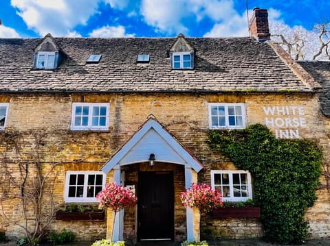 The White Horse Inn Vacation rental in West Oxfordshire District