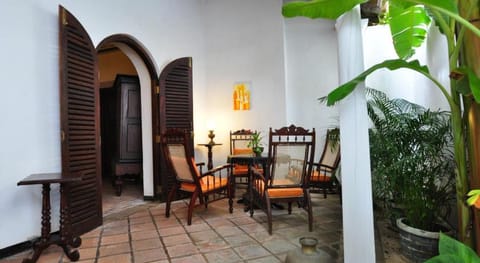 Secret Garden Villa - Unawatuna Vacation rental in Main Road