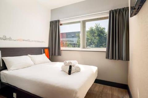 easyHotel Milton Keynes Vacation rental in Milton Keynes