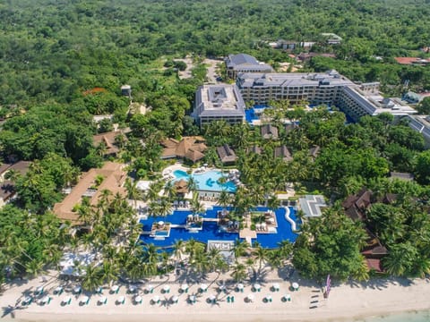 Henann Resort Alona Beach Resort in Panglao