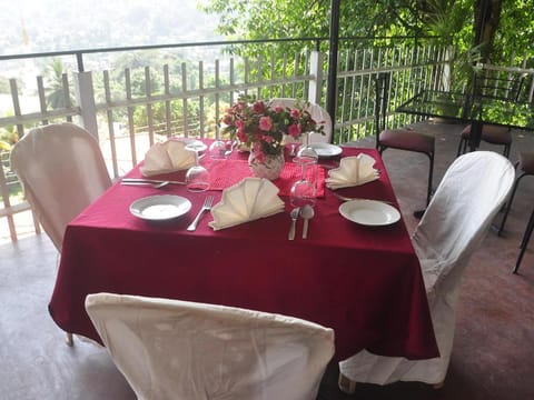 Tamarind Tree Inn. Hotel in Kandy