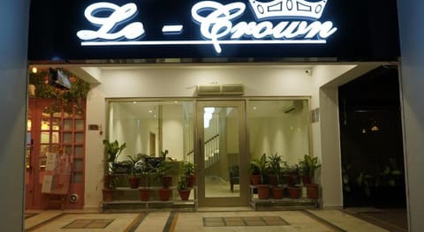 Hotel Le-Crown Hotel in Chandigarh