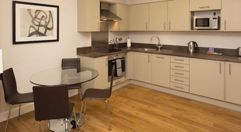 HOF - 100 Kings Road Apartments Vacation rental in Reading