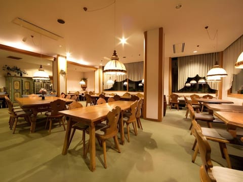 Hotel & Restaurant Marillen Vacation rental in Hakuba