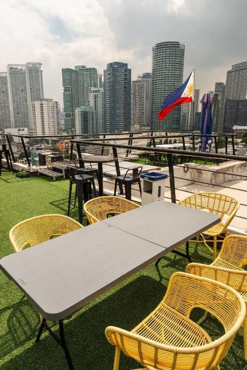 Z Hostel Vacation rental in Makati