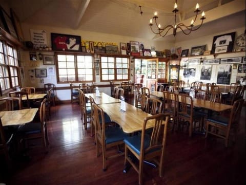 Jamberoo Pub And Saleyard Motel Vacation rental in Jamberoo